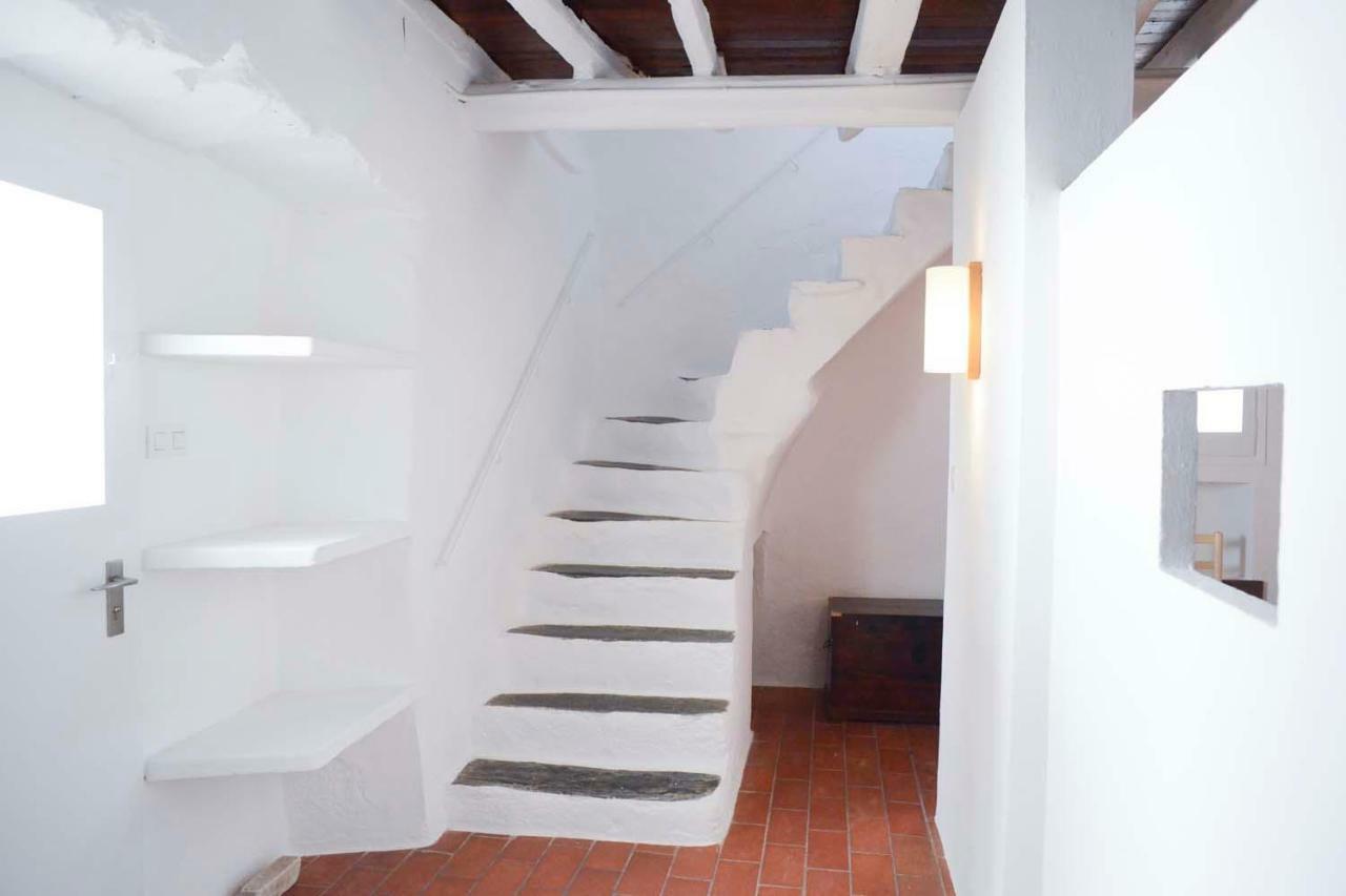 Cozy Townhouse in Cadaqués by Coderch Milá - Exterior foto